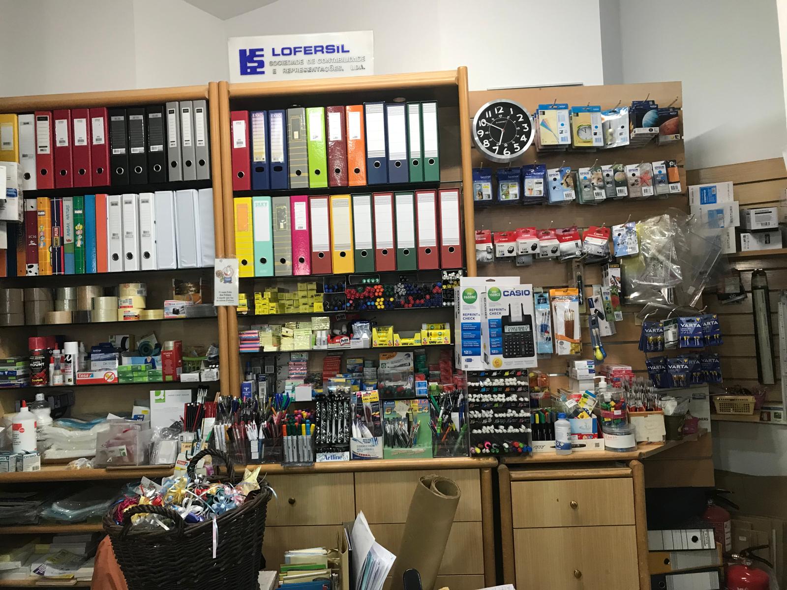 Interior LOFERSIL Lisboa com produtos premium